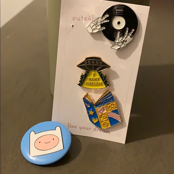 Accessories - Nerdy pin set
